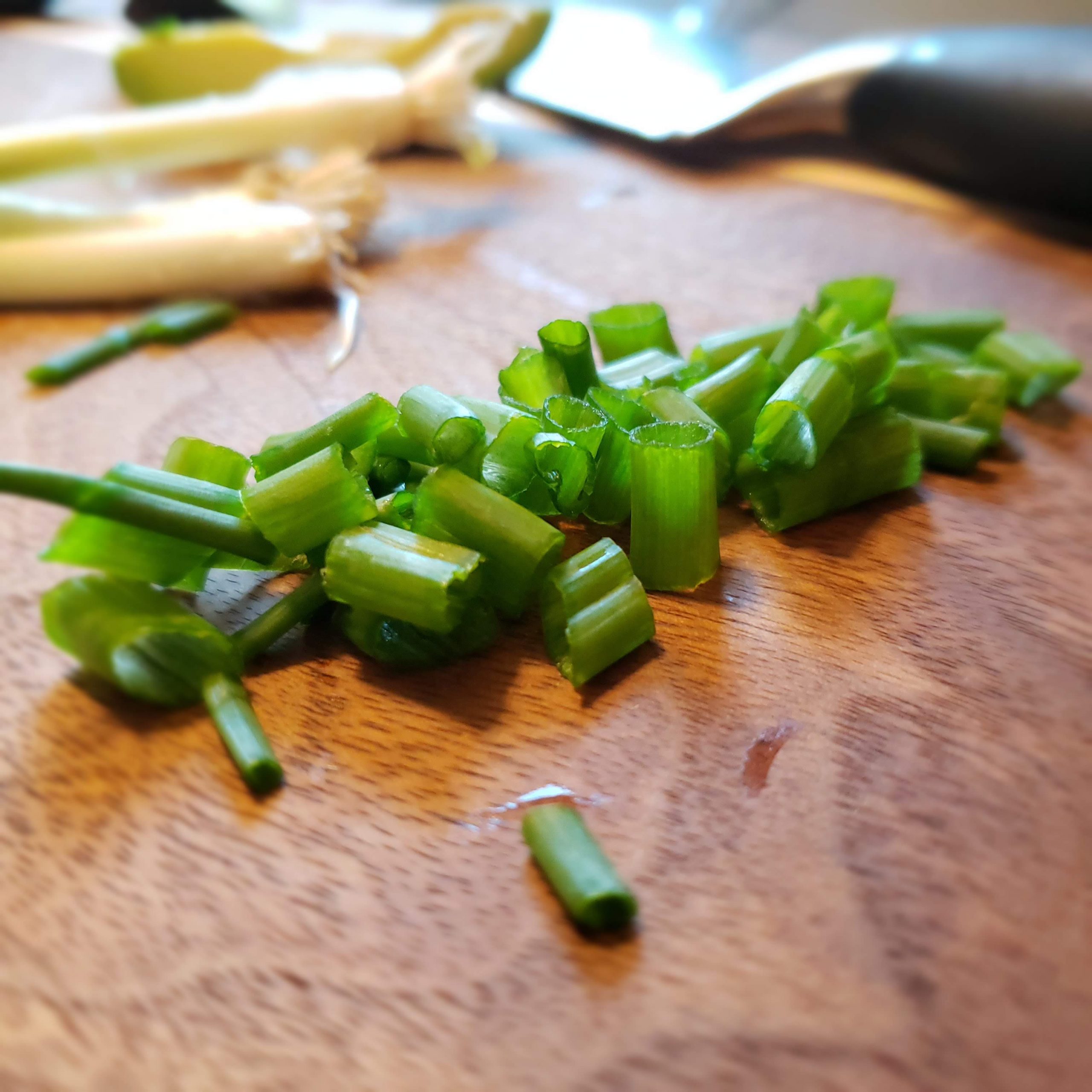 Green part of scallion chopped